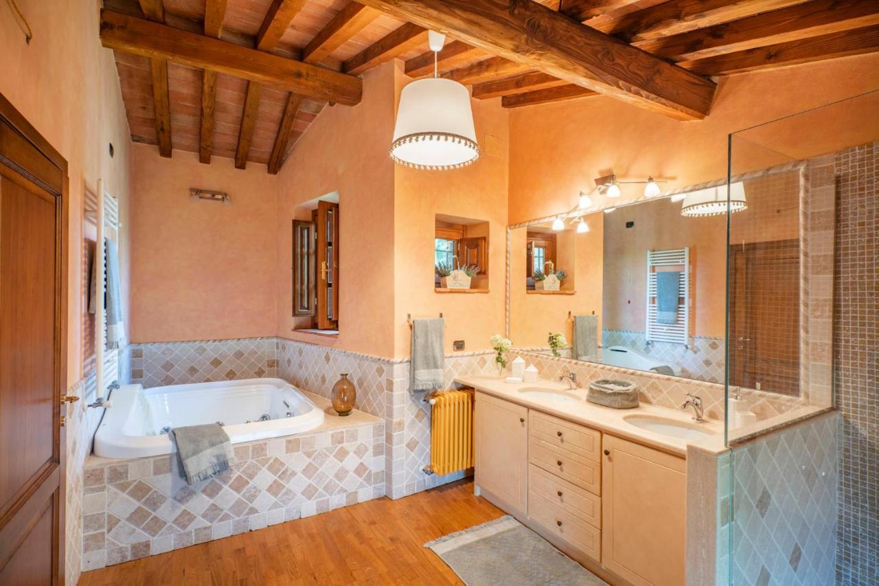 Casa Loretta, Your Luxurious Getaway With Stunning Views Nievole 外观 照片